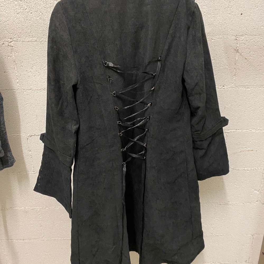 High Low Jacket - Picture 4 of 5